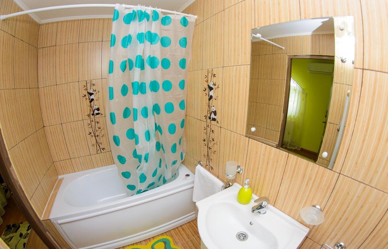 Casa Liana Hotel Орадеа Екстериор снимка
